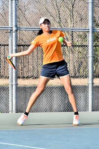 プロに転向する小山ほのりさん＝三木市志染町三津田