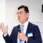 熱中症対策アンバサダーの宮本利夫さんが講師を務めた＝三木市消防本部