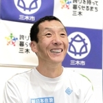 「三木市内での練習で強くなれた」と話すモンゴルマラソン代表のセルオド・バトオチル選手＝三木市役所