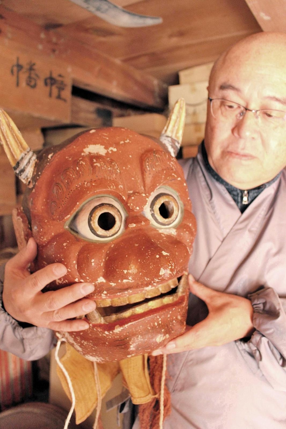 鬼の顔彫刻 木製座卓[ 大吉] 百年前の木 慧善玄潭作 鬼の顔彫刻 木製座卓[ 大吉] 百年前の木 慧善玄潭