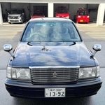 三木市が売却する公用車のクラウン（三木市提供）