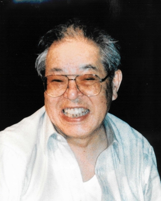 上羅芝山さん（堀光美術館提供）