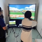 射撃シミュレーターの利用風景（県立総合射撃場提供）