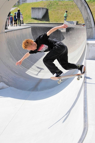 無料開放される三木スケートボードパーク＝三木市上の丸町