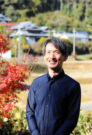 祖父、父と同じ農業の道に進んだ中井雅大さん＝三木市細川町脇川