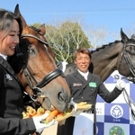 「馬術のまち」三木市が馬2頭に特別住民票　全国大会V、安田選手の愛馬ベルナルドUと政宗に交付