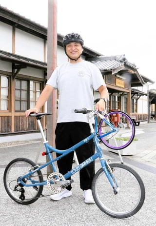 自転車に乗って三木の魅力を感じる「三木鉄道サイクルフェスタ」を初めて企画した小川貴生さん＝三木市福井２