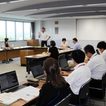 中学校部活動の地域展開「みきティブ」や豊地小学校の統合などについて報告があった三木市総合教育会議＝同市役所