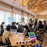 「ひとときみき」で開かれたジョブトーク＝三木市志染町青山７