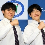 全国高校総体で活躍した三木東高３年の近藤灯竜さん（右）と細川円さん＝三木市役所