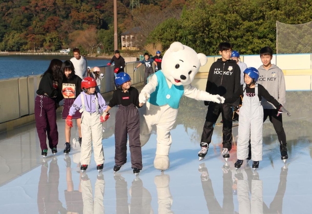 円山川公苑スケートヨコ