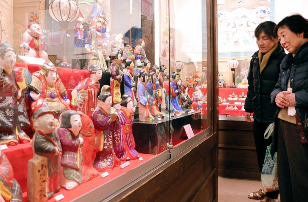 ●さ１９日付カル・玩具博ひな人形展（Ｐ説のみ）○