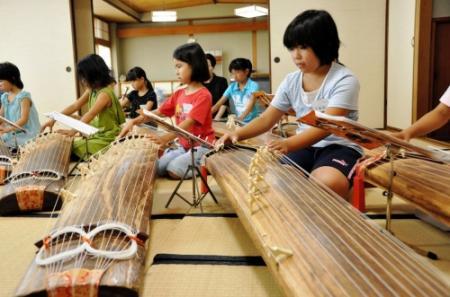 伝統文化の体験を 三木市内の小中学生対象に教室 おでかけトピック 兵庫おでかけプラス 神戸新聞next