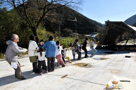 伸び伸び貸し切りキャンプ場 今春完成へ 都市部と丹波 青垣の住民協力 おでかけトピック 兵庫おでかけプラス 神戸新聞next