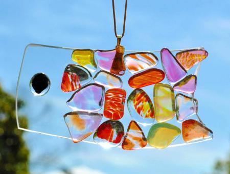 桜色グラス、こいのぼり… 春色のガラス細工作ろう 三田・工芸館で体験