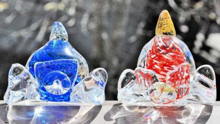 桜色グラス、こいのぼり… 春色のガラス細工作ろう 三田・工芸館で体験