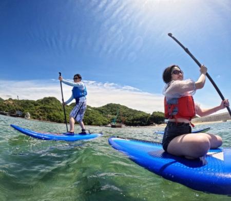 いざ海上散歩へ! 潮風を切る感覚が心地よい「SUP」 淡路島に体験施設