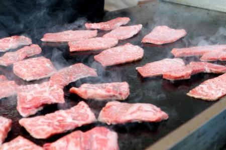 西脇 肉祭 に1万人超 ブランド和牛食べ比べ おでかけトピック 兵庫おでかけプラス 神戸新聞next 西脇 肉祭 に1万人超 ブランド和牛食べ比べ おでかけトピック 兵庫おでかけプラス 神戸新聞next