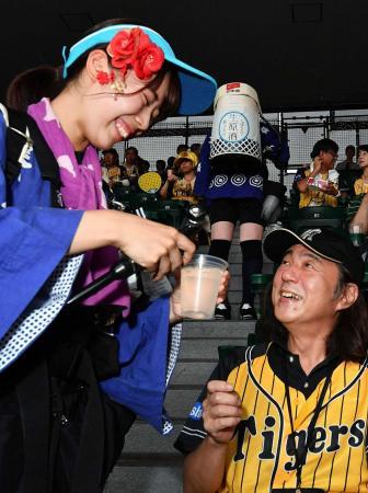甲子園は随一の 居酒屋 酒とビール 生 対決 おでかけトピック 兵庫おでかけプラス 神戸新聞next 甲子園は随一の 居酒屋 酒とビール 生 対決 おでかけトピック 兵庫おでかけプラス 神戸新聞next