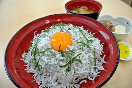 ランチどこいこ しらす丼 海幸 姫路市網干区 おでかけトピック 兵庫おでかけプラス 神戸新聞next