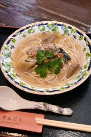 すっぽん鍋そのまま缶詰に 姫路の和食店が開発 おでかけトピック 兵庫おでかけプラス 神戸新聞next