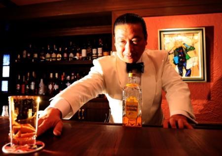 大正７年創業 ６７年前に神戸から消えたバー サンボア 創業の地に復活 おでかけトピック 兵庫おでかけプラス 神戸新聞next