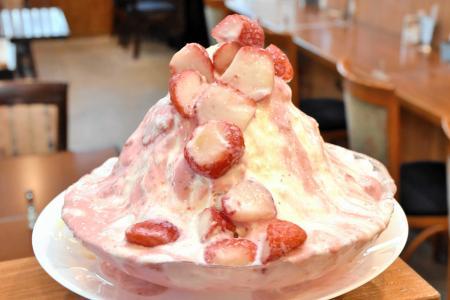 みっきぃスイーツ 4 ケーキ屋さんの贅沢かき氷 cafe dining善 おでかけトピック 兵庫おでかけプラス 神戸新聞next みっきぃスイーツ 4 ケーキ屋さんの贅沢かき氷 cafe dining善 おでかけトピック 兵庫おでかけプラス 神戸新聞next