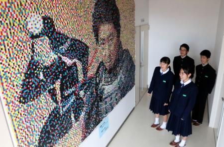 後藤又兵衛のモザイクアート制作 姫路 神南中 おでかけトピック 兵庫おでかけプラス 神戸新聞next 後藤又兵衛のモザイクアート制作 姫路 神南中 おでかけトピック 兵庫おでかけプラス 神戸新聞next