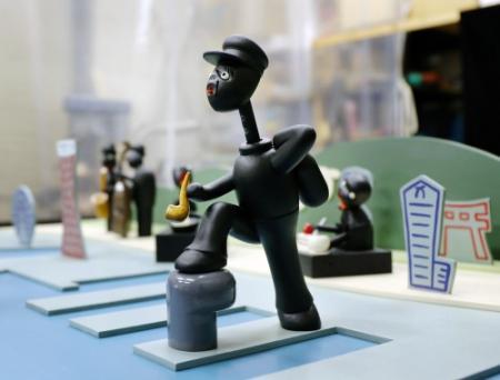 復刻神戸人形で港のジオラマ 開港150年目記念 | おでかけトピック