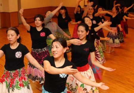 東北復興支援のフラダンス 小野で9日に発表会 おでかけトピック 兵庫おでかけプラス 神戸新聞next 東北復興支援のフラダンス 小野で9日に発表会 おでかけトピック 兵庫おでかけプラス 神戸新聞next