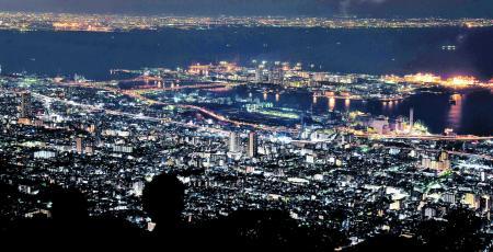 摩耶山ｖｓ六甲山 神戸の夜景どちらがおすすめ おでかけトピック 兵庫おでかけプラス 神戸新聞next