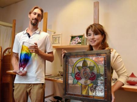 光浴びてみせる多彩な表情 ガラスの魅力伝える合同展 おでかけトピック 兵庫おでかけプラス 神戸新聞next 光浴びてみせる多彩な表情 ガラスの魅力伝える合同展 おでかけトピック 兵庫おでかけプラス 神戸新聞next