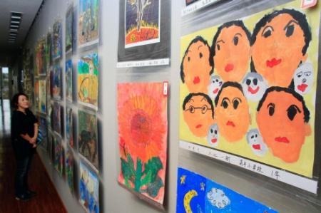 小学生の絵画など９６点 ｍｏａ美術館児童作品展 おでかけトピック 兵庫おでかけプラス 神戸新聞next
