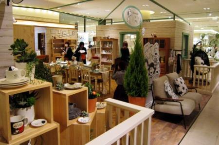 スヌーピーのグッズ専門店 西宮阪急に第１号店 おでかけトピック 兵庫おでかけプラス 神戸新聞next