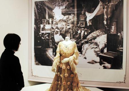 ミュシャ、ラリックらの才能発掘 仏国民的女優サラ・ベルナール展