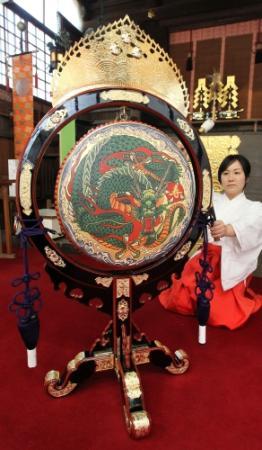 竜と鳳凰色鮮やか 楽太鼓を新調 小野・住吉神社 | おでかけトピック