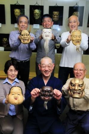 女性や鬼 奥深い能面の世界 ４８点を展示 三田 おでかけトピック 兵庫おでかけプラス 神戸新聞next