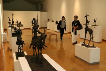 彫刻家・故淀井敏夫氏の足跡たどる 朝来の美術館で特別展 | おでかけ