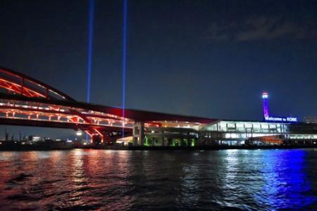夜空貫く神戸大橋の光の柱 一番奇麗に見えるのは… | おでかけトピック