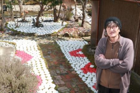 太陽の塔模したオブジェ展示 50年前の大阪万博グッズで制作