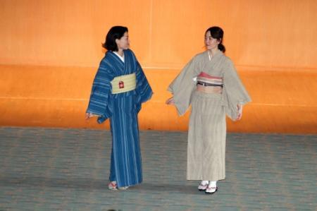 丹波木綿の着こなし提案 丹波篠山でファッションショー おでかけトピック 兵庫おでかけプラス 神戸新聞next 丹波木綿の着こなし提案 丹波篠山でファッションショー おでかけトピック 兵庫おでかけプラス 神戸新聞next