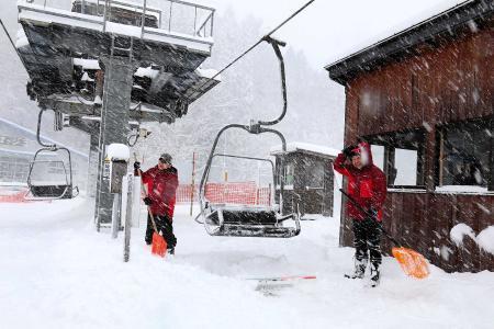 スキー場に待望の雪 西播磨でもこの冬一番の冷え込み おでかけトピック 兵庫おでかけプラス 神戸新聞next