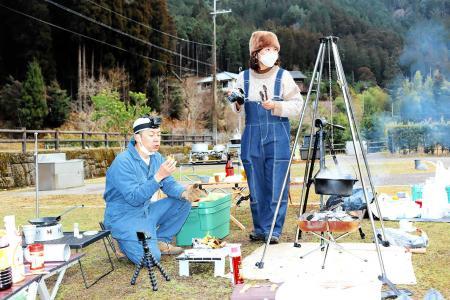 姫路北部でソロキャンプ 地元出身お笑いタレントが動画でｐｒ おでかけトピック 兵庫おでかけプラス 神戸新聞next
