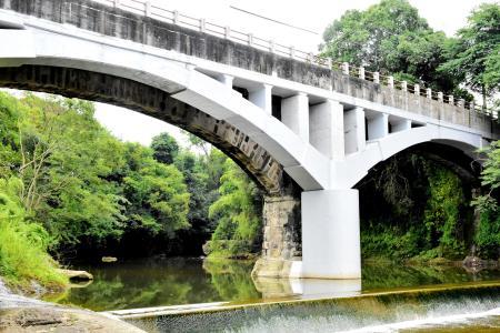 日本最初のサイフォン橋がリニューアル 耐震工事終えコンクリート製に おでかけトピック 兵庫おでかけプラス 神戸新聞next