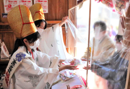 安曇野の屋根瓦－2 恵比寿 | 安曇野ハーブスクエアのブログ