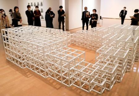 現代アート、美術の潮流 兵庫県立美術館で「ミニマル