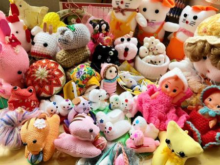 ほっこりおかんアート200点 8、9日 神戸の駄菓子店などで展示