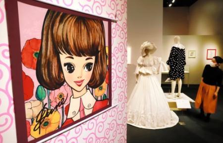 Amazon.co.jp: 1991年 初版 内藤こづえ作品集 大型本 デザイン