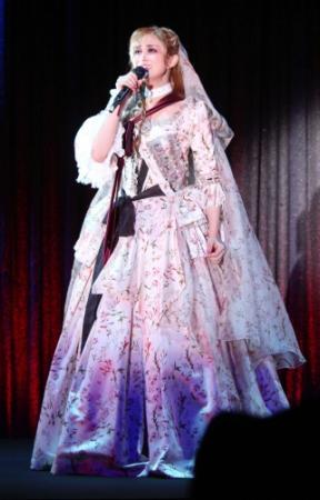 宝塚歌劇 星組が8年ぶりに再演、6月公演でファン待望の仏