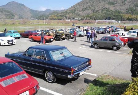 4月6日】往年の名車100台、丹波篠山に集結 愛好家らがイベント